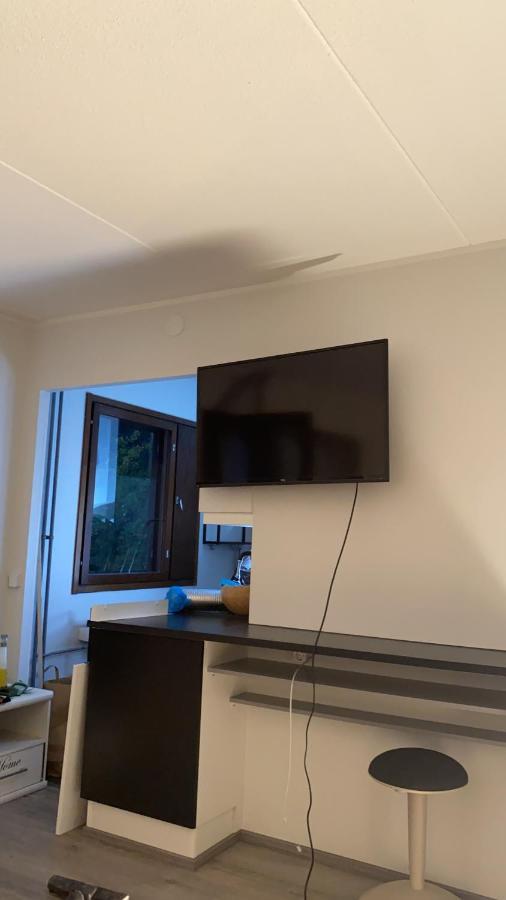 Cosy Studio Near By Airport, 2Min From Train! Vantaa Buitenkant foto